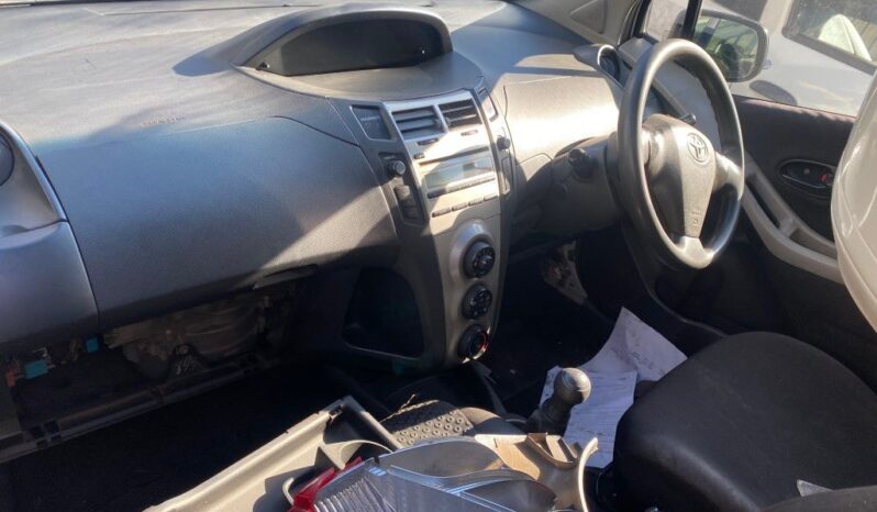 
								2010 TOYOTA YARIS T1 3DR full									