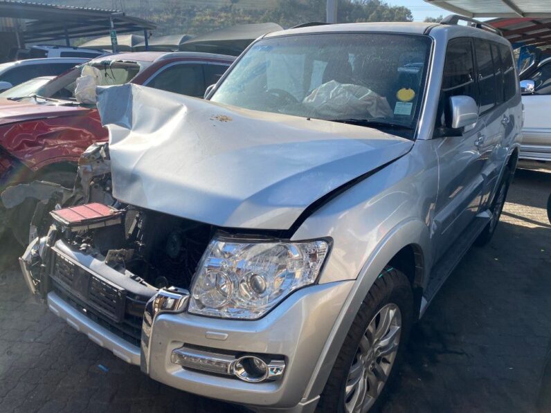 
								2019 MITSUBISHI PAJERO full									