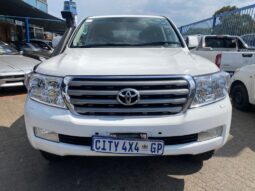 2010 TOYOTA LAND CRUISER