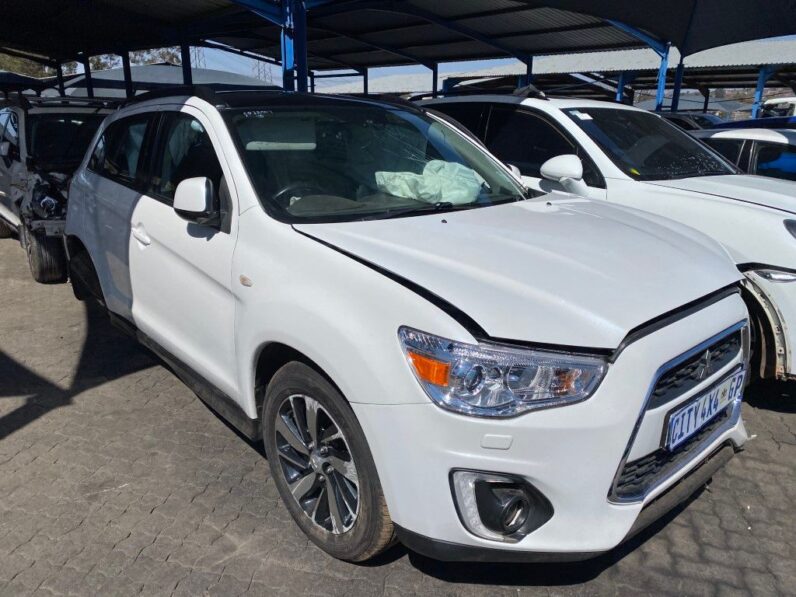 
								2015 MITSUBISHI ASX full									
