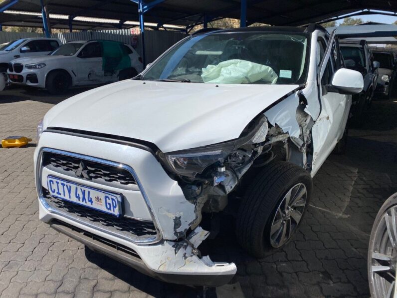 
								2015 MITSUBISHI ASX full									