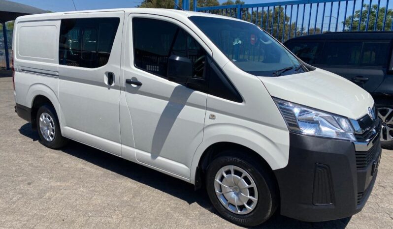 
								2023 TOYOTA QUANTUM 2.8 LWB full									