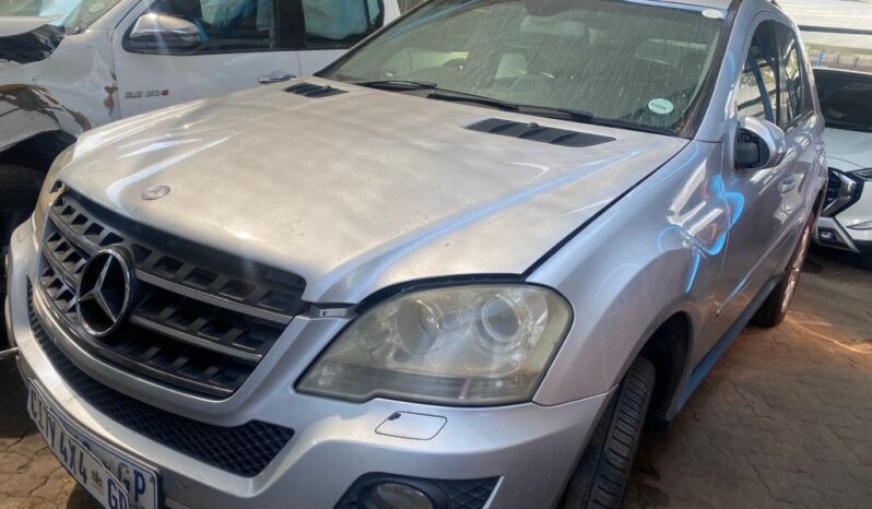 
								2009 MERCEDES BENZ ML320 CDi full									