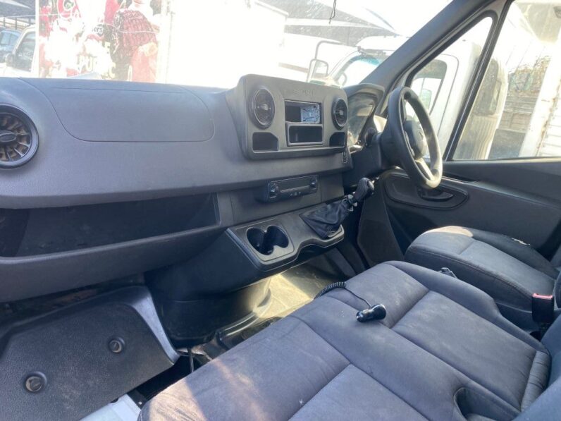 
								2021 MERCEDES BENZ SPRINTER 519 full									