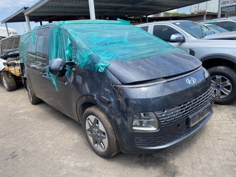 
								2023 HYUNDAI STARIA 9 SEATER full									