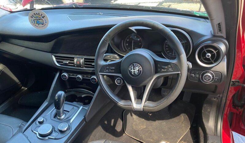 
								2017 ALFA ROMEO GIULIA full									