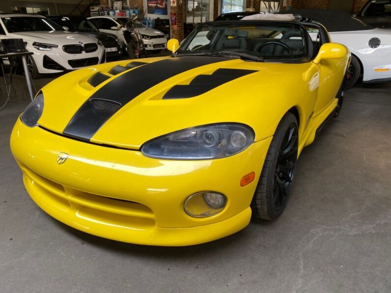 
								1996 DODGE VIPER full									