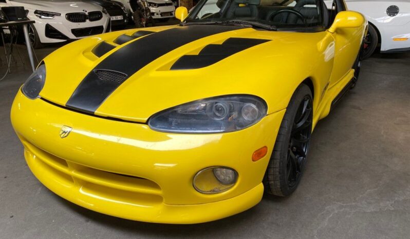 
								1996 DODGE VIPER full									