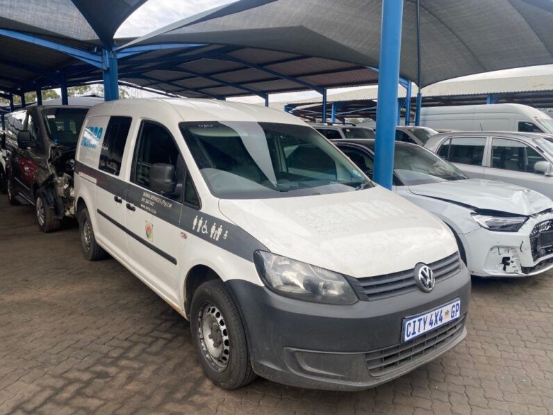 
								2011 VW CADDY 2.0 TDi full									