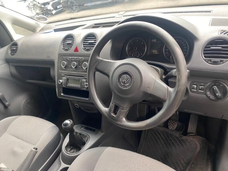 
								2011 VW CADDY 2.0 TDi full									