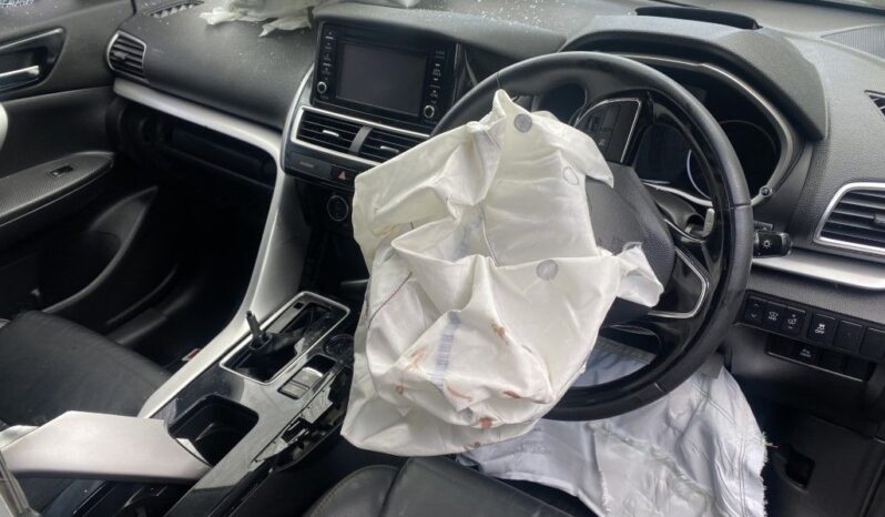 
								2021 MITSUBISHI ECLIPSE CROSS full									