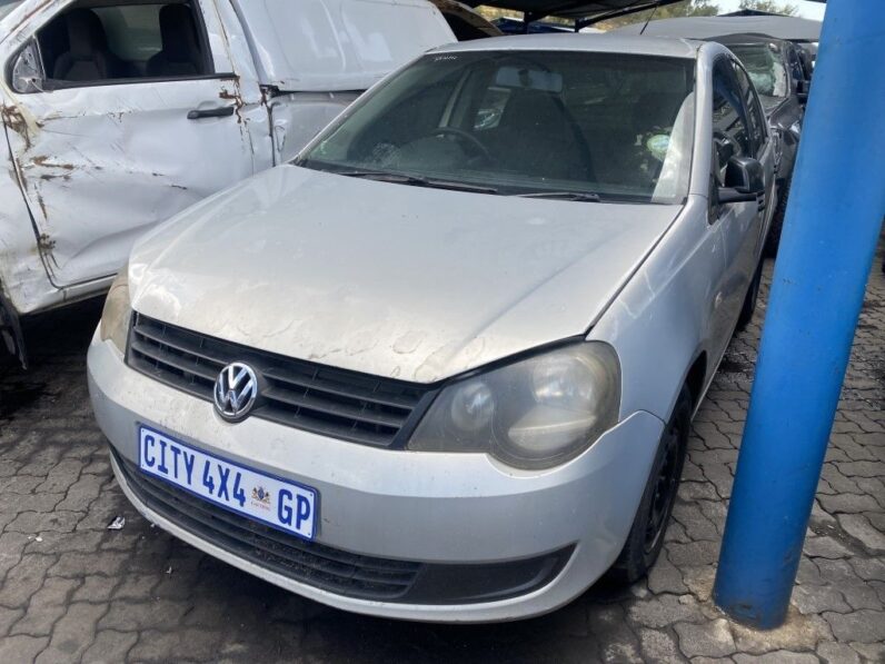 
								2010 VW POLO VIVO full									