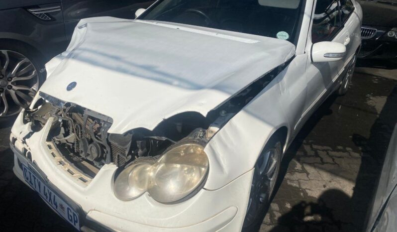 
								2005 MERCEDES BENZ C230 V6 full									