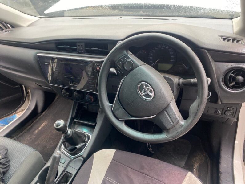 
								2022 TOYOTA COROLLA QUEST 1.8 full									