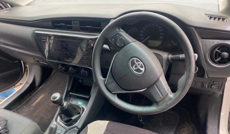 
								2022 TOYOTA COROLLA QUEST 1.8 full									