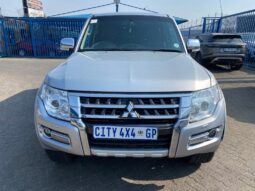 2016 MITSUBISHI PAJERO