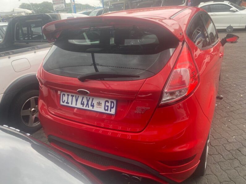 
								2014 FORD FIESTA full									