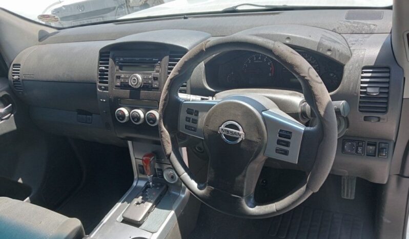 
								2012 NISSAN NAVARA 4.0 LE full									