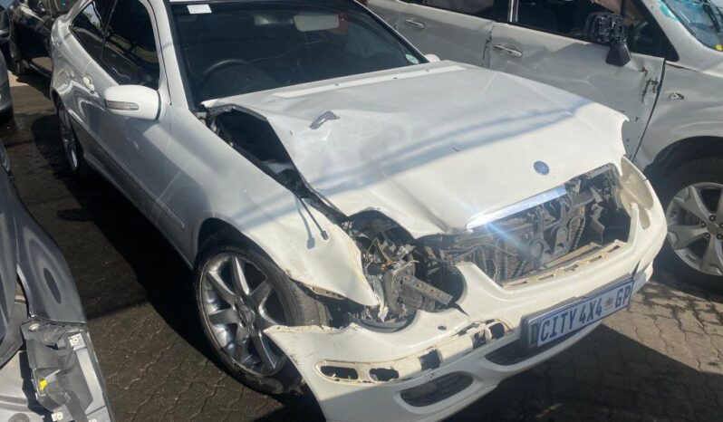 
								2005 MERCEDES BENZ C230 V6 full									
