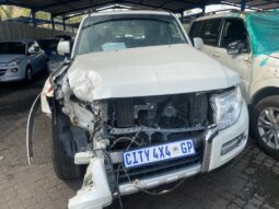 2019 MITSUBISHI PAJERO