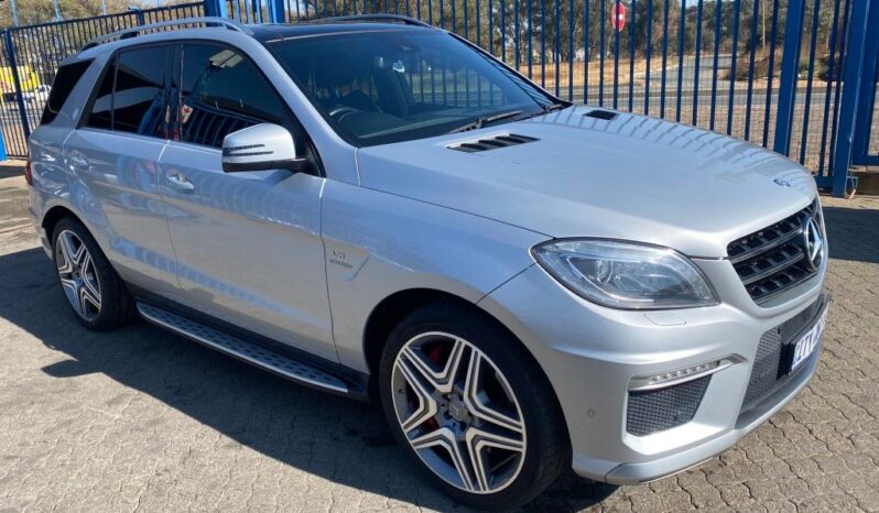 
								2013 MERCEDES BENZ ML63 AMG full									