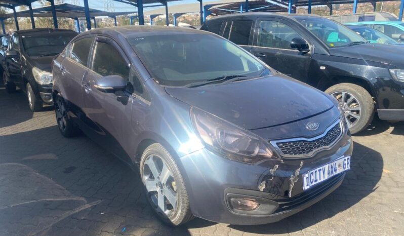 
								2013 KIA RIO full									