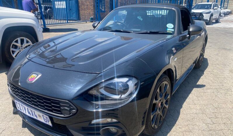 
								2020 FIAT 124 SPIDER full									