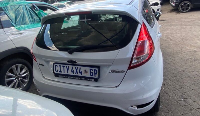 
								2017 FORD FIESTA 1.0 full									