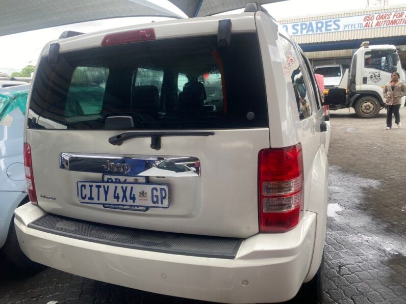 
								2010 JEEP CHEROKEE full									