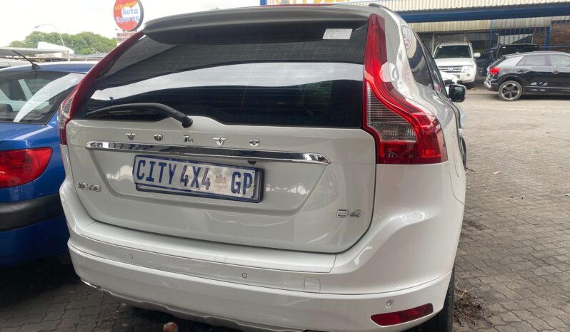 
								2017 VOLVO XC60 full									