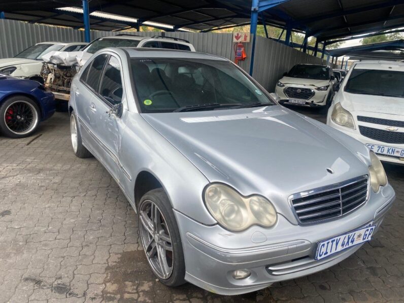 
								2006 MERCEDES BENZ C350 full									