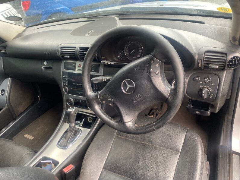 
								2006 MERCEDES BENZ C350 full									