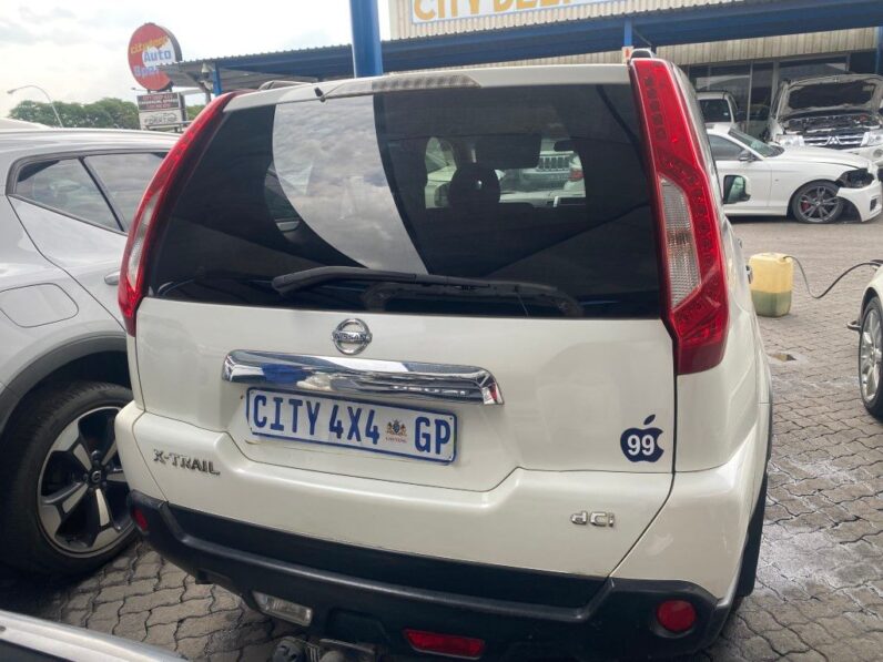 
								2014 NISSAN X-TRAIL 2.0 DCi full									