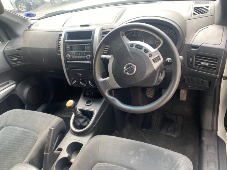 
								2014 NISSAN X-TRAIL 2.0 DCi full									