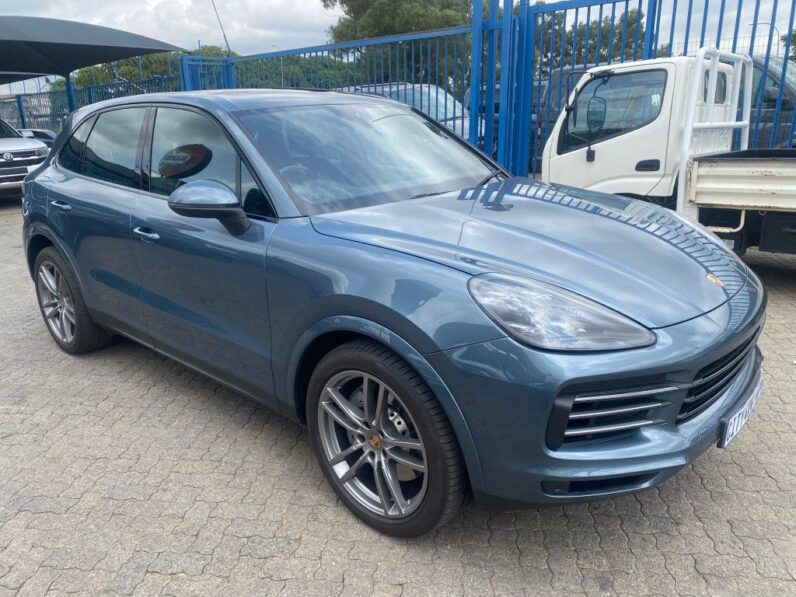 
								2019 PORSCHE CAYENNE S full									
