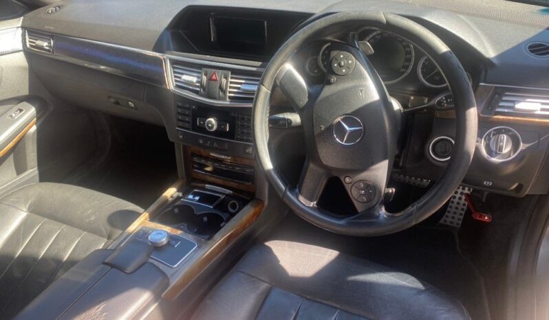 
								2011 MERCEDES BENZ E300 full									