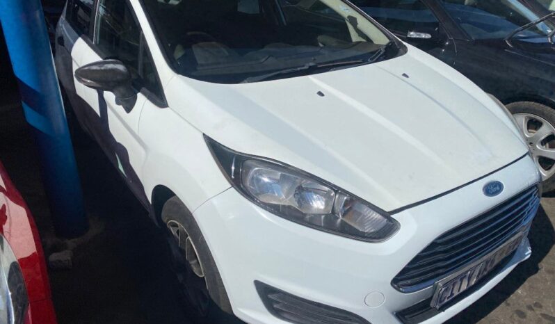 
								2015 FORD FIESTA full									
