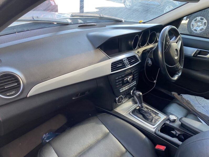 
								2012 MERCEDES BENZ C180 full									