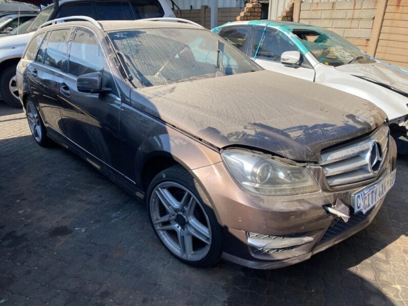 
								2012 MERCEDES BENZ C200 CDi full									