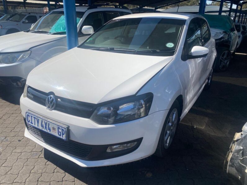 
								2013 VW POLO 1.2 full									