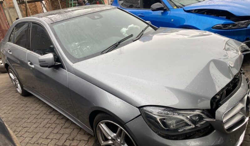 
								2015 MERCEDES BENZ E250 full									