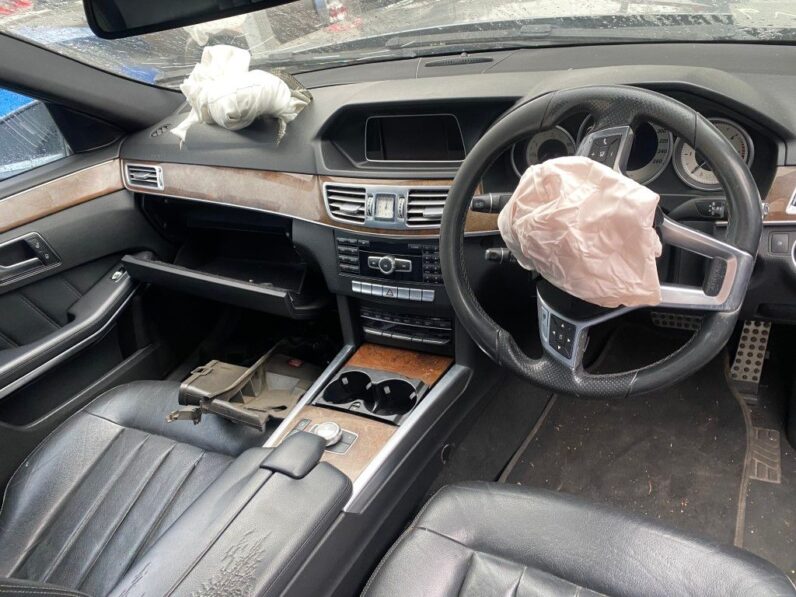 
								2015 MERCEDES BENZ E250 full									