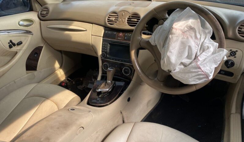 
								2005 MERCEDES BENZ A209 full									