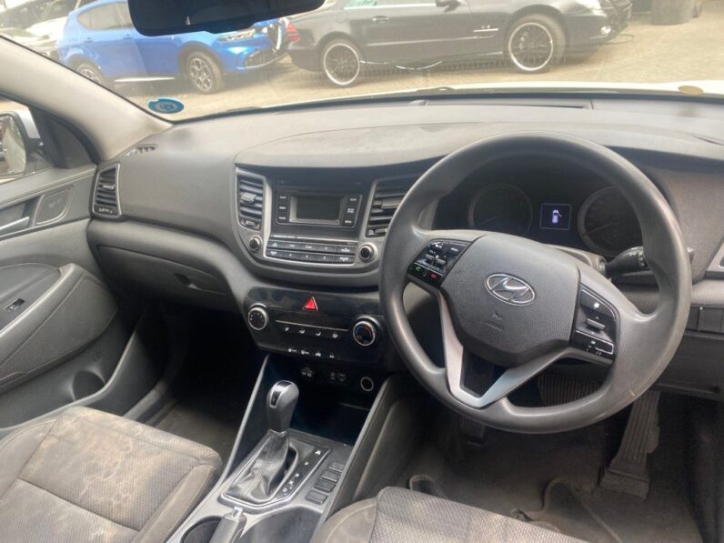 
								2017 HYUNDAI TUCSON 2.0 PRE full									
