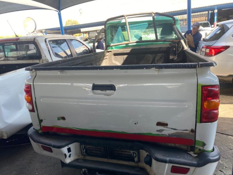 
								2023 MAHINDRA PIK UP 2.2 full									