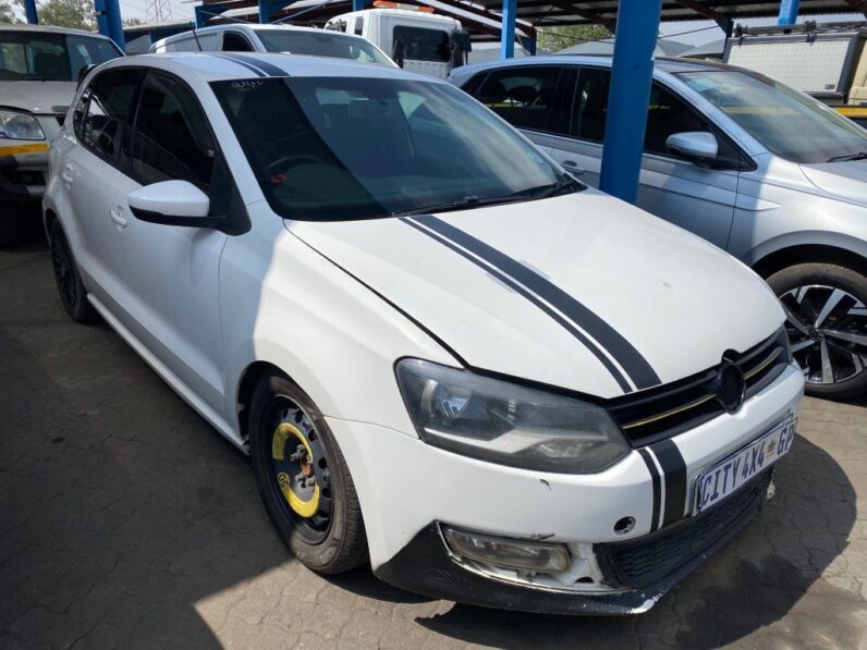 
								2013 VW POLO full									