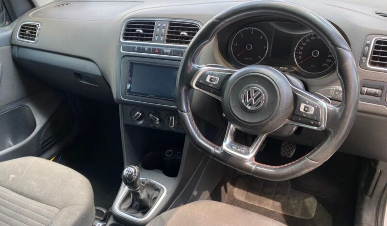 
								2013 VW POLO full									