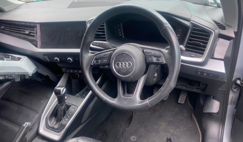 
								2021 AUDI A1 3.0 TFSi full									