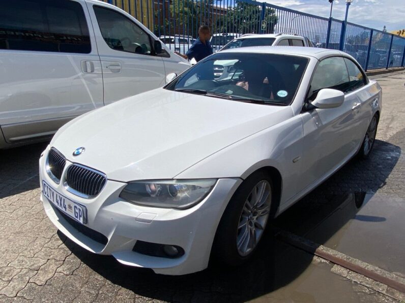 
								2013 BMW 330i full									