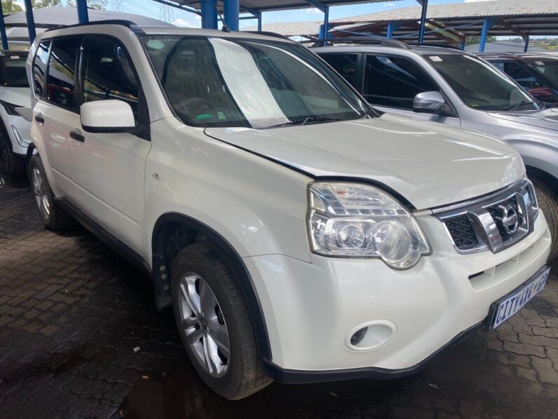
								2014 NISSAN X-TRAIL full									